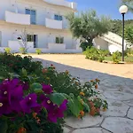 Hotel Corona Beach Peschici * ペスキチ