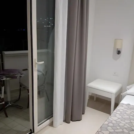 Hotel Corona Beach Peschici Hotel *
