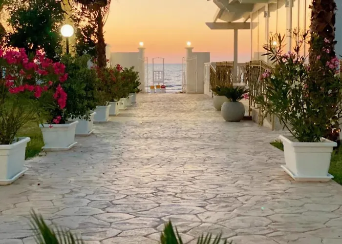מלון Hotel Corona Beach Peschici פסקיצ'י