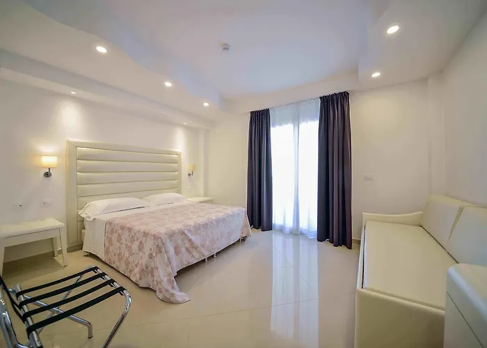 Hotel Corona Beach Peschici *
