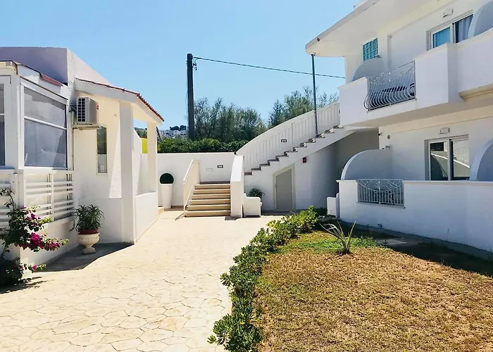 מלון Hotel Corona Beach Peschici *